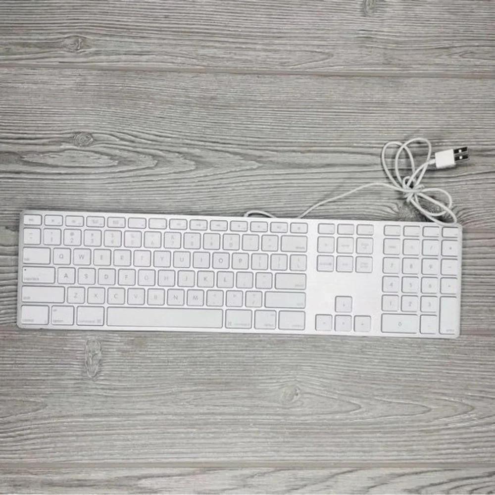 Apple A1243 USB Wired Aluminum Keyboard for office / electronics computer works